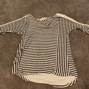 3/4 sleeve shirt